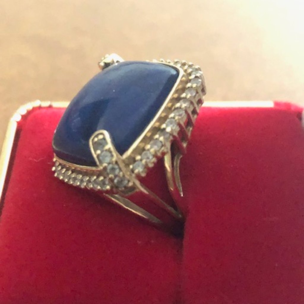 10 Kt Gold Lapis And Sapphire Ring